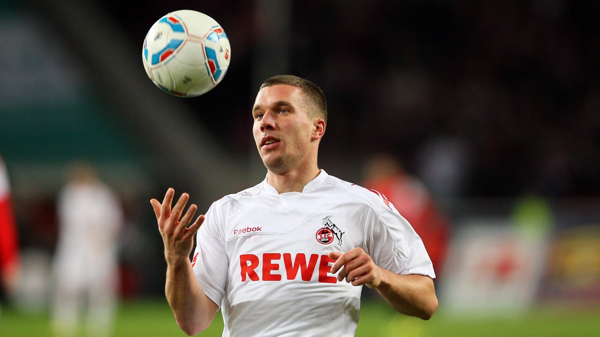 _水上漂流：在河流溪谷中进行的极限挑战_，水上漂流运动满足的条件